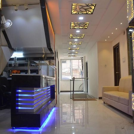 Hotel Krishna Galaxy Kánpur Kültér fotó